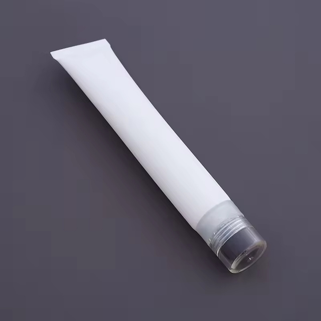 Customizable Plastic New Design 10ml Empty Packaging Cosmetic Tube Screw Cap Sponge Applicator Squeeze Tube for Makeup