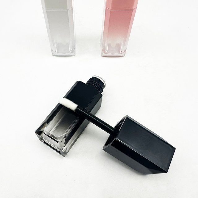 Color-changing Square Lipstick Container Gradual Color Lipgloss Packaging Wholesale Empty Tube for Makeup
