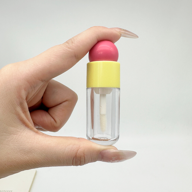 Empty Cute Mini 5ml Lipstick Tube Lipgloss Packaging Bottles Clear Lip Gloss Tubes with Brush Applicator Wand