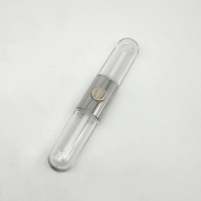 2-in-1 Oval 8ml Lip Gloss Lip Glaze Bottle Silver Plastic Lip Gloss Tube with Wand And Brush