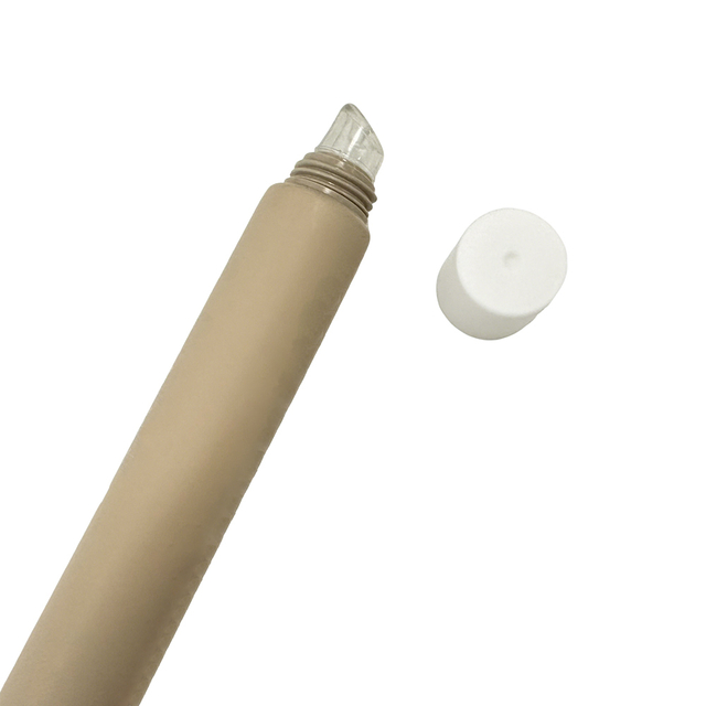 Customized 5-20ml Soft Tip Squeeze Lip Gloss Balm Tubes with Silicone Massage Head Applicator
