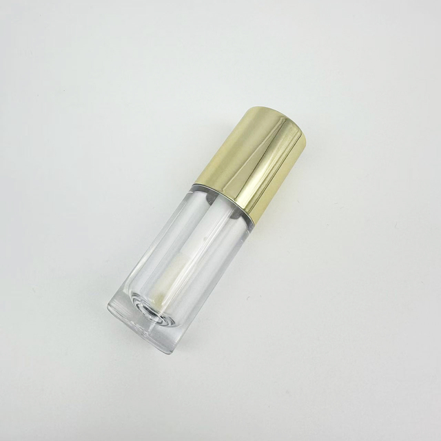 Customize Unique Gold Sliver Round Makeup Containers Thick Wand Tube Empty Lip Gloss Tubes 6ml