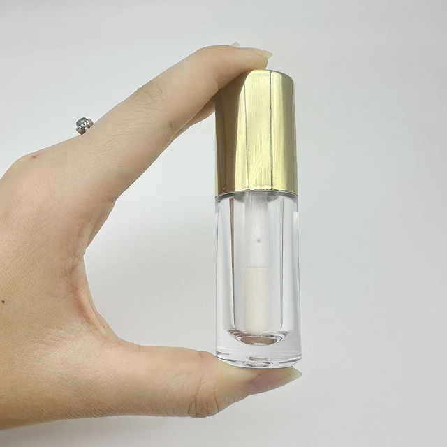 Customize Unique Gold Sliver Round Makeup Containers Thick Wand Tube Empty Lip Gloss Tubes 6ml