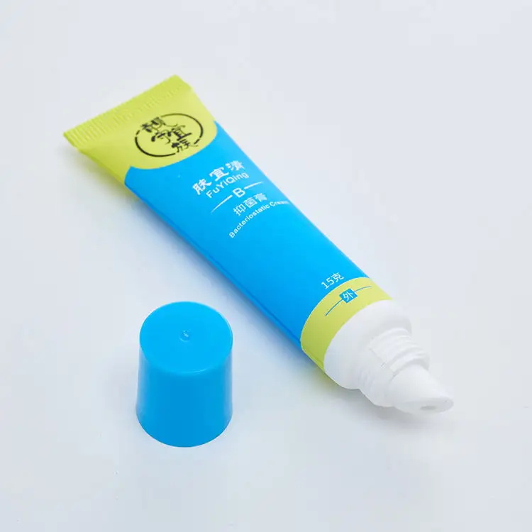 lipgloss cosmetic tube