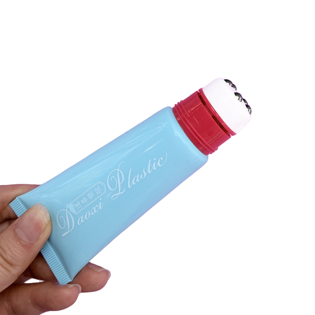 Wholesale Multi-functional Cosmetic Squeeze Makeup Tube with 5-Ball Roller Sponge Tip & Silicone Applicator for Eye Cream